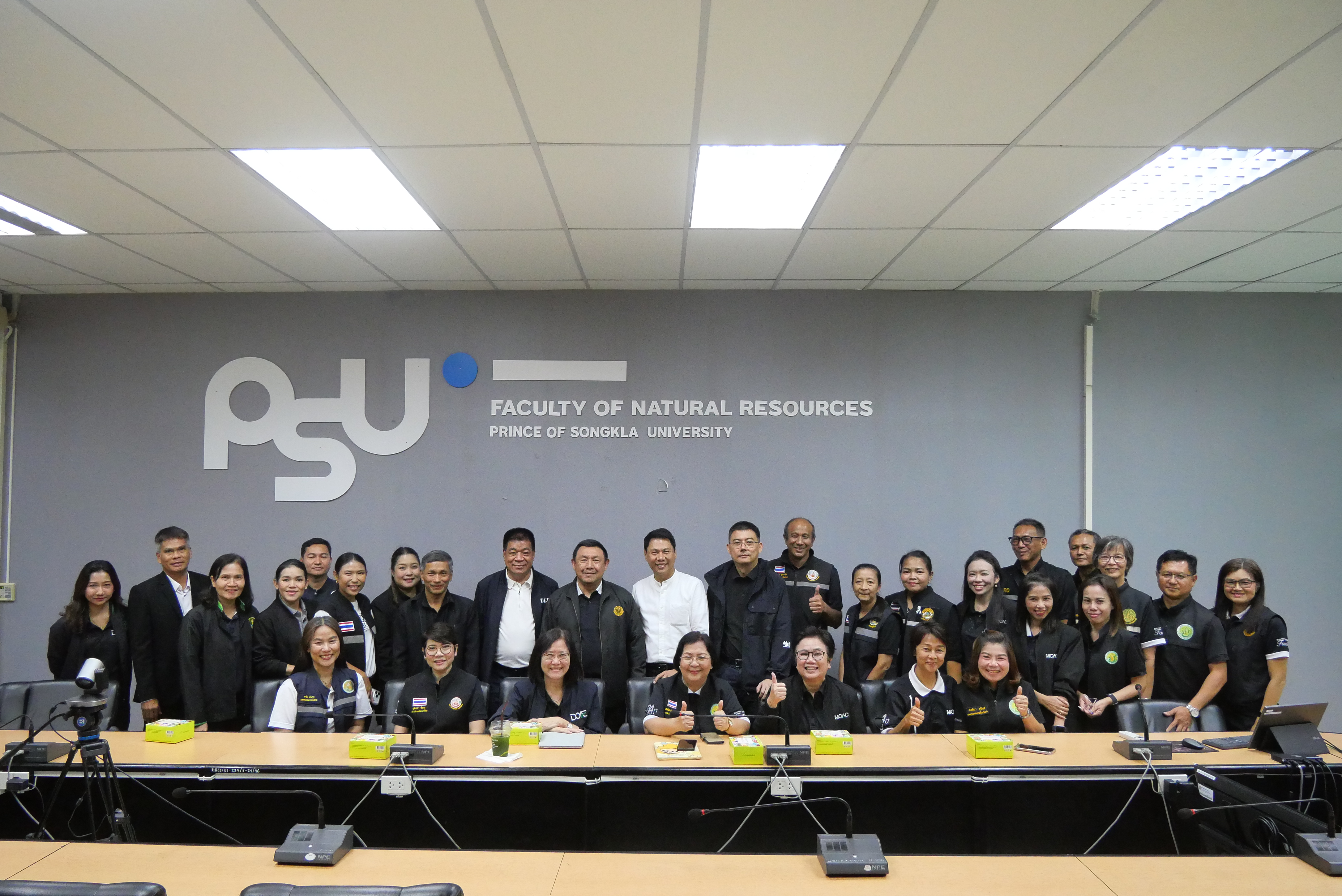 title - เลขาธิการ ส.ป.ก. ร่วมคณะ กษ. เตรียมสนับสนุนข้อมูลการประชุม ครม.สัญจร 1/2569 ณ จังหวัดสงขลา 